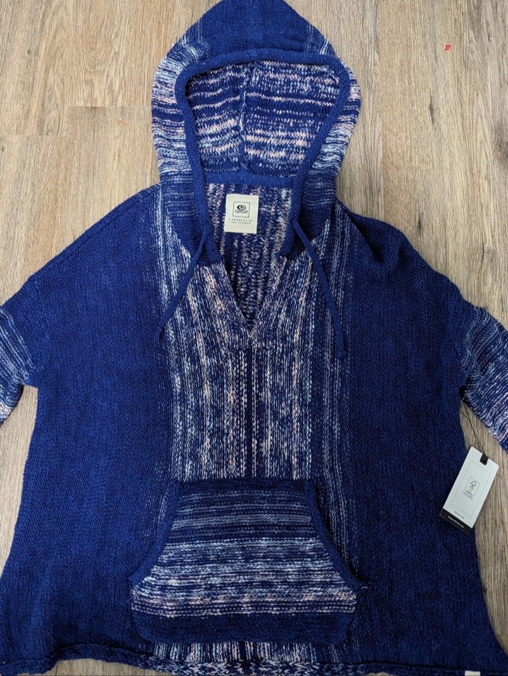 Ripcurl Unisex Hooded Sweater BNWT M $52